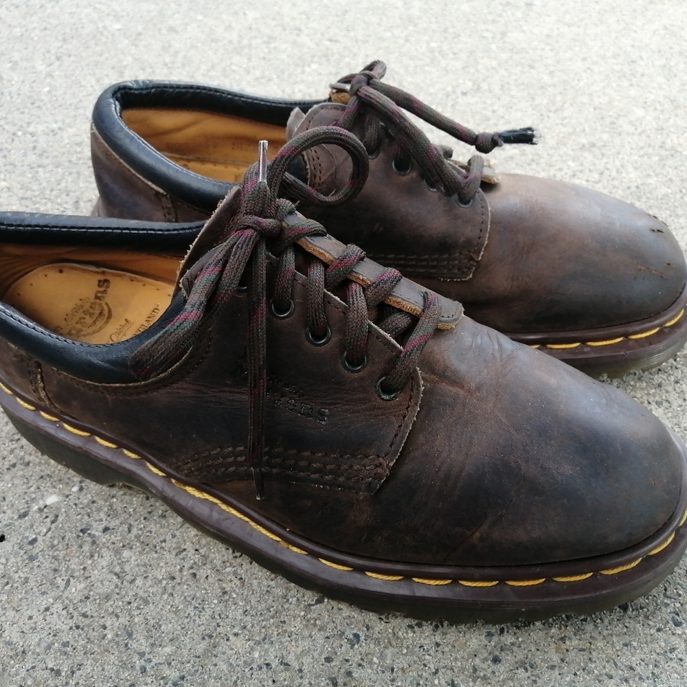 Dr. Martens "AW04" dark brown leather boots